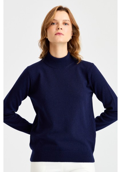 Kadın Yarım Balıkçı Yaka Klasik Bluz Y.a.lacivert fiyatları