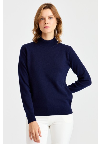 Kadın Yarım Balıkçı Yaka Klasik Bluz Y.a.lacivert fırsatları