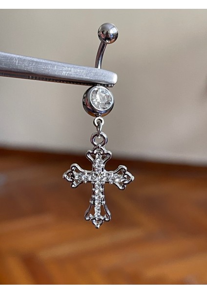 Cerrahi Çelik Piercing Ful Zirkon Taşlı Haç Piercing Ful Zirkon Taşlı Haç Göbek Piercingi