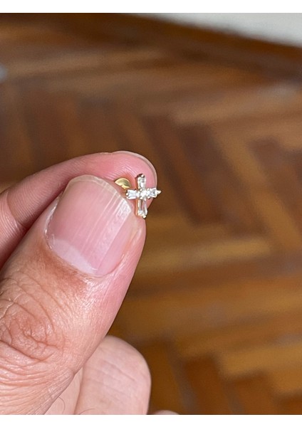 316 Cerrahi Çelik Tragus Helix Kıkırdak Conch Minimal Baget Taşlı Haç Piercing fiyatları