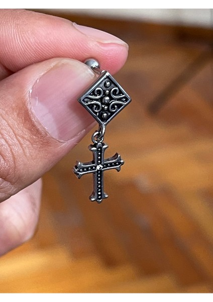 316 Cerrahi Çelik Sallantılı Haç Model Piercing