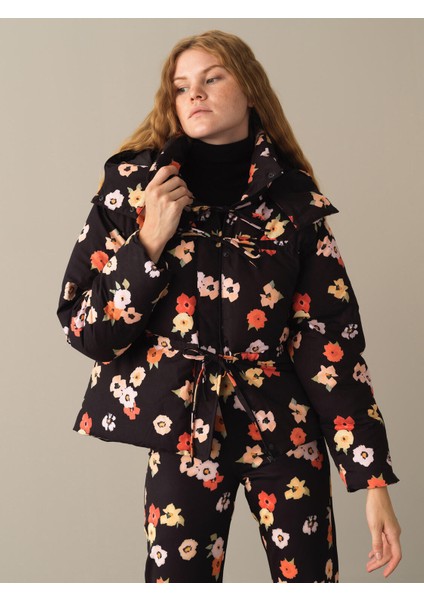 Kadın Siyah Oversize Desenli Şişme Mont fiyatları