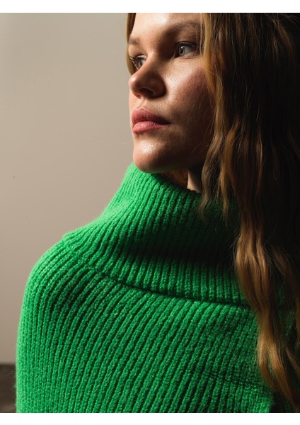 Regular Fit Triko Yün Pelerin fiyatları