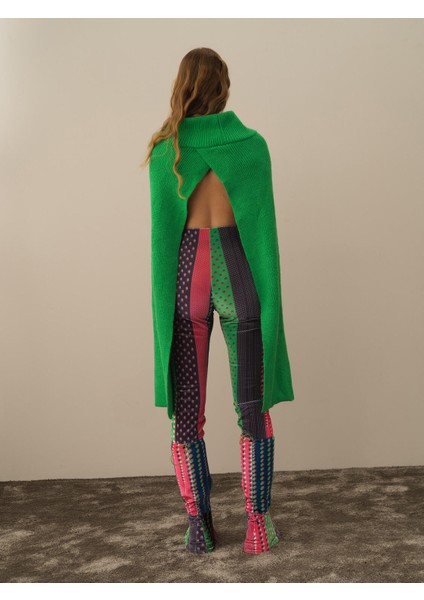 Regular Fit Triko Yün Pelerin fırsatları