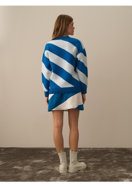 Kadın Mavi Lüks Pamuk Dokulu Oversize Kazak fırsatları