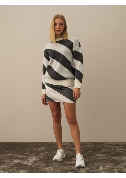 Kadın Koyu Gri Lüks Pamuk Dokulu Oversize Kazak