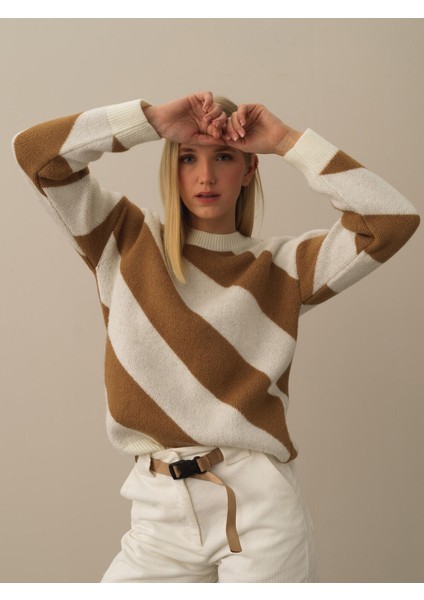 Kadın Camel Lüks Pamuk Dokulu Oversize Kazak fiyatları