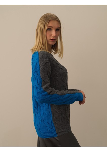 Kadın Koyu Gri Doğal Yün Dokulu Oversize Kazak modelleri