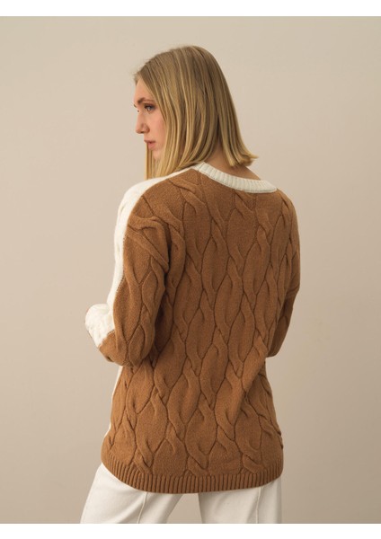 Kadın Ekru Doğal Yün Dokulu Oversize Kazak fırsatları