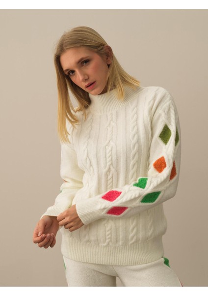 Kadın Kırık Beyaz Lüks Pamuk Dokulu Oversize Kazak fiyatları