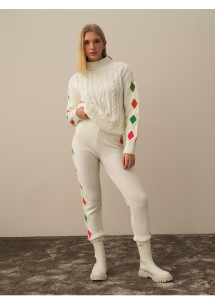 Kadın Kırık Beyaz Lüks Pamuk Dokulu Oversize Pantolon