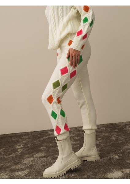 Kadın Kırık Beyaz Lüks Pamuk Dokulu Oversize Pantolon modelleri