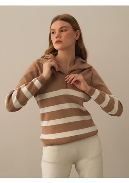 Kadın Camel Formunu Koruyan Oversize Kazak fiyatları