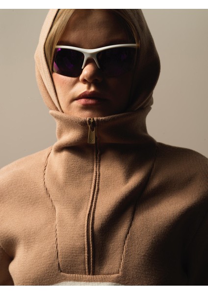 Kadın Camel Formunu Koruyan Oversize Kazak modelleri