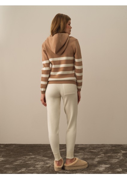 Kadın Camel Formunu Koruyan Oversize Kazak fırsatları