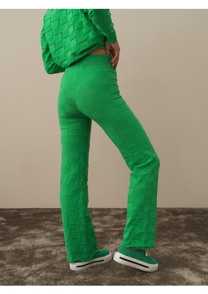 Kadın Yeşil Formunu Koruyan Oversize Pantolon modelleri