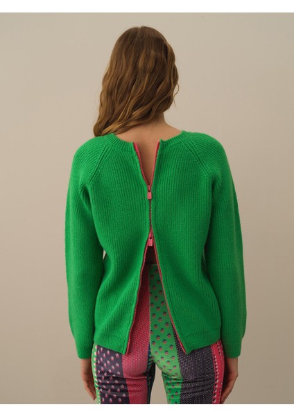 Kadın Yeşil Doğal Yün Dokulu Regular Fit Kazak fırsatları