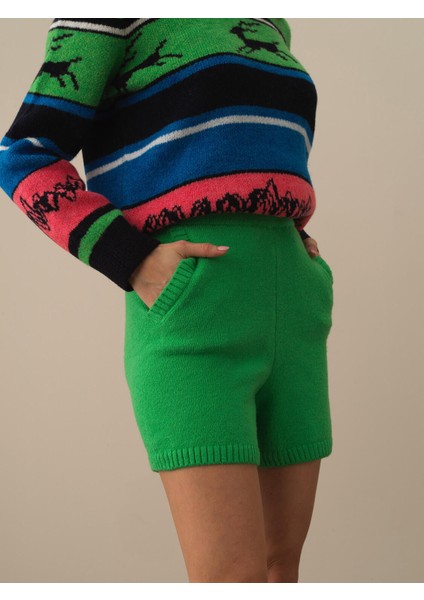 Kadın Yeşil Doğal Yün Dokulu Regular Fit Şort fiyatları