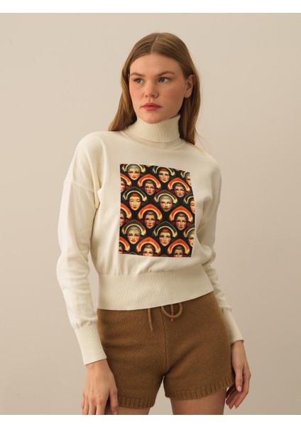 Kadın Kırık Beyaz Pamuk Dokulu Oversize Kazak fiyatları