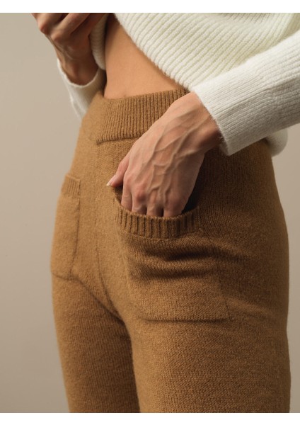 Kadın Camel Lüks Pamuk Dokulu Regular Fit Pantolon modelleri
