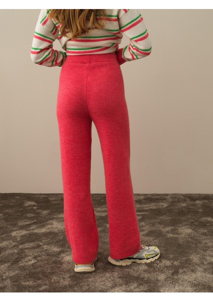 Kadın Pembe Lüks Pamuk Dokulu Regular Fit Pantolon fırsatları