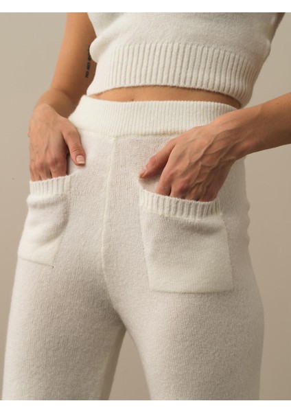 Kadın Kırık Beyaz Lüks Pamuk Dokulu Regular Fit Pantolon modelleri