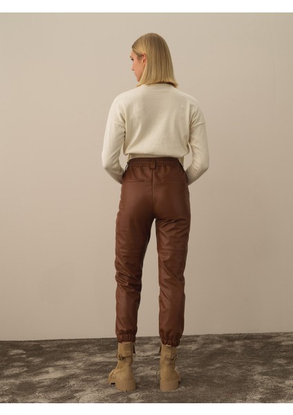 Kadın Camel Pamuk Dokulu Regular Fit Pantolon fırsatları