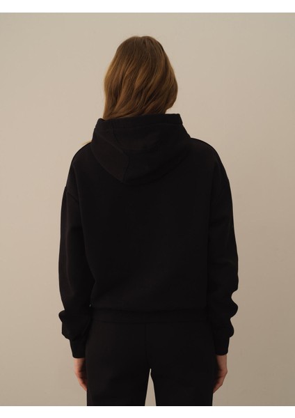 Kadın Siyah Pamuk Dokulu Oversize Sweatshirt fırsatları