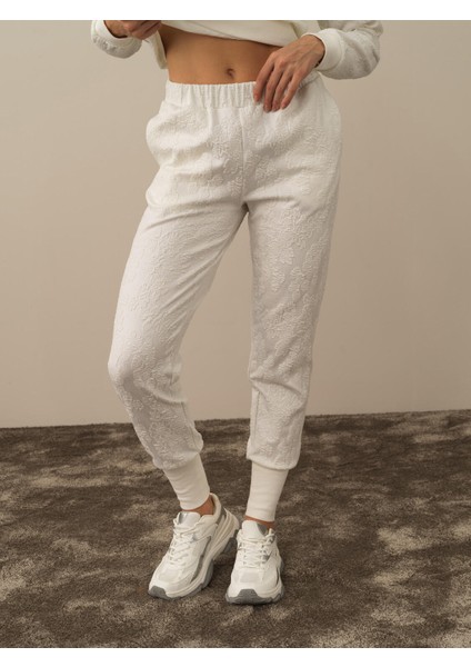 Kadın Kırık Beyaz Pamuk Dokulu Regular Fit Sweat Pantolon fiyatları