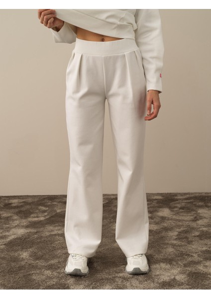 Kadın Kırık Beyaz Pamuk Dokulu Oversize Sweat Pantolon fiyatları