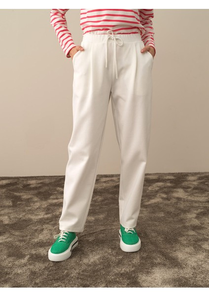 Kadın Kırık Beyaz Pamuk Dokulu Regular Fit Sweat Pantolon fiyatları