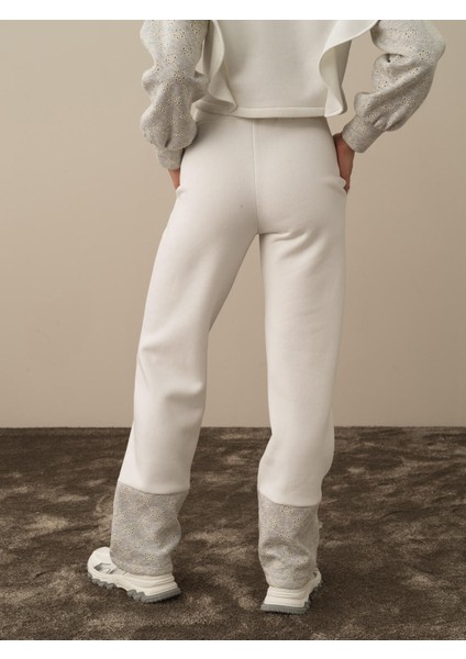Kadın Kırık Beyaz Pamuk Dokulu Regular Fit Sweat Pantolon fırsatları