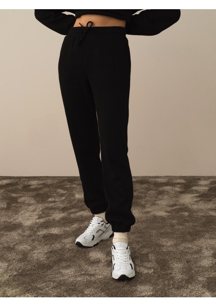 Kadın Siyah Pamuk Dokulu Oversize Sweat Pantolon fiyatları
