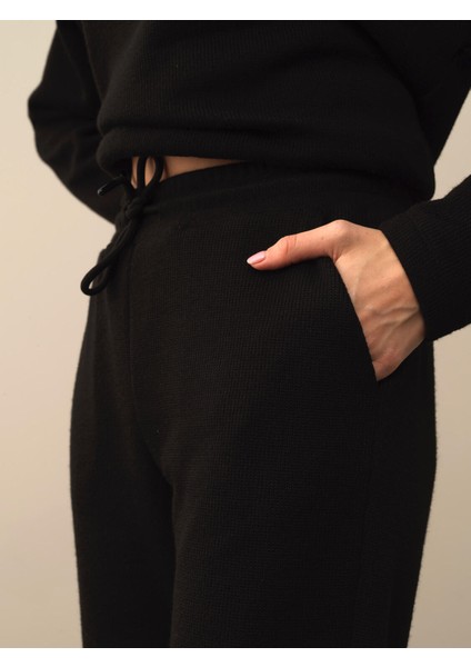 Kadın Siyah Pamuk Dokulu Oversize Sweat Pantolon modelleri