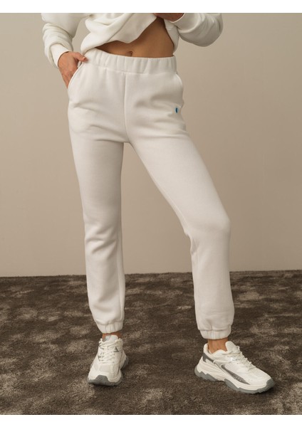 Kadın Kırık Beyaz Pamuk Dokulu Regular Fit Sweat Pantolon fiyatları