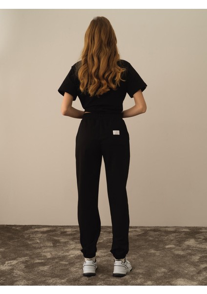 Kadın Siyah Pamuk Dokulu Regular Fit Sweat Pantolon indirimleri