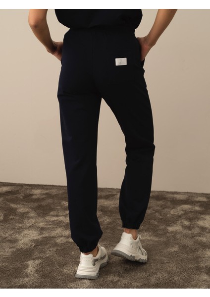 Kadın Lacivert Pamuk Dokulu Regular Fit Sweat Pantolon indirimleri