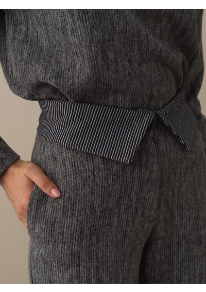 Kadın Koyu Gri Pamuk Dokulu Oversize Kargo Pantolon fiyatları