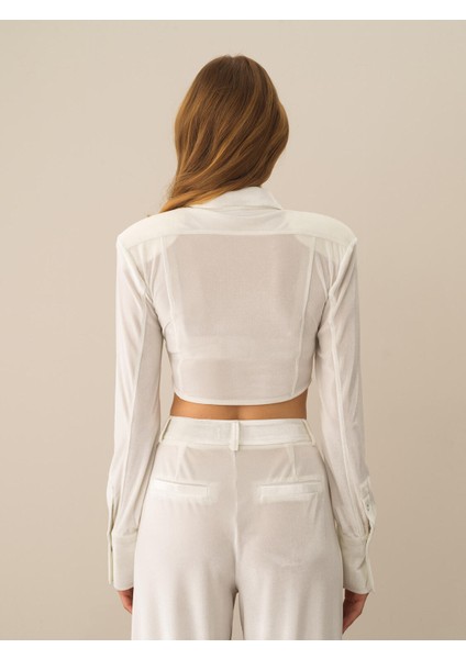 Kadın Kırık Beyaz Esnek Dokulu Regular Fit Gömlek fırsatları