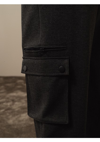 Kadın Siyah Pamuk Dokulu Regular Fit Kargo Pantolon modelleri