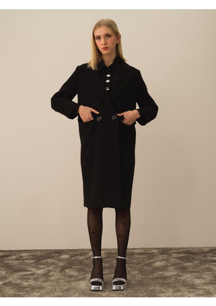 Kadın Siyah Esnek Dokulu Oversize Kaban fiyatları