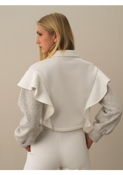 Kadın Kırık Beyaz Pamuk Dokulu Regular Fit Sweatmont fırsatları