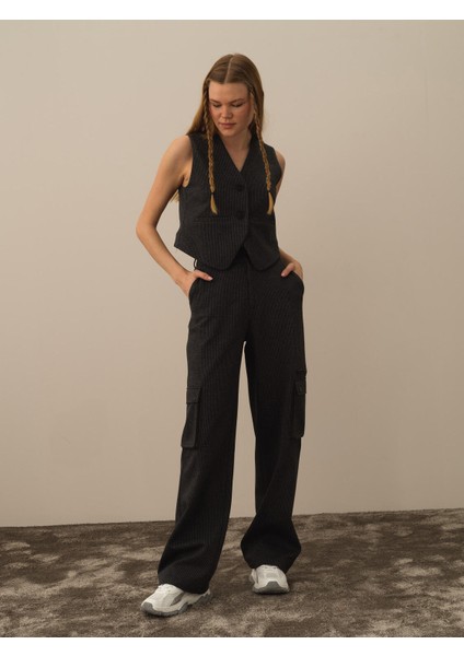 Kadın Siyah Pamuk Dokulu Regular Fit Yelek modelleri