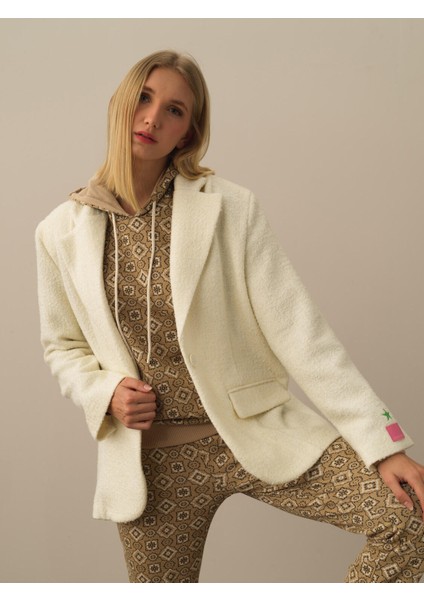 Kadın Ekru Doğal Yün Dokulu Oversize Ceket fiyatları