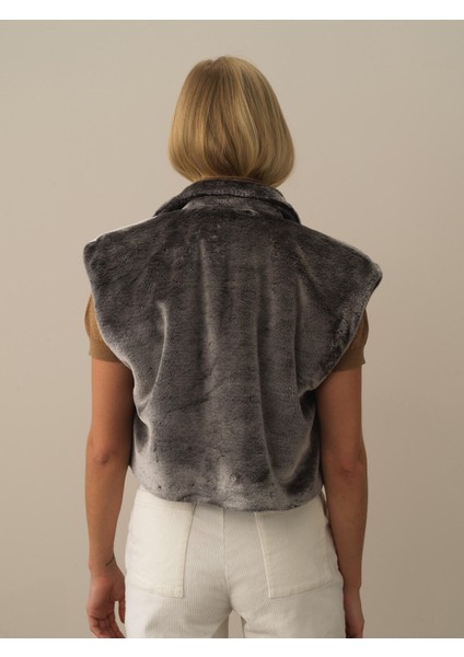 Kadın Koyu Gri Formunu Koruyan Oversize Yelek fırsatları