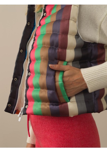 Kadın Yeşil Formunu Koruyan Regular Fit Yelek modelleri