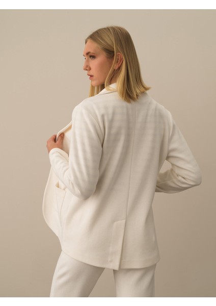 Kadın Ekru Pamuk Dokulu Regular Fit Ceket fırsatları