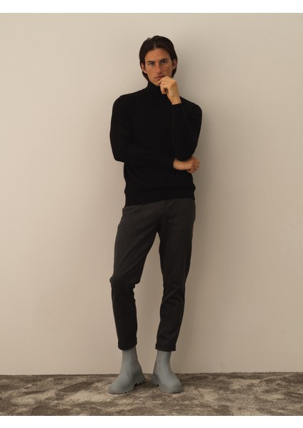 Erkek Siyah Pamuk Dokulu Regular Fit Kazak