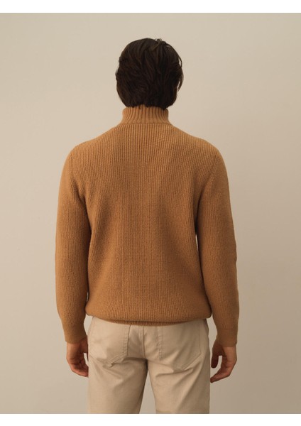 Erkek Camel Doğal Yün Dokulu Regular Fit Kazak modelleri