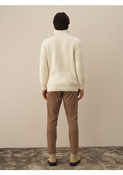 Erkek Ekru Doğal Yün Dokulu Regular Fit Kazak fırsatları
